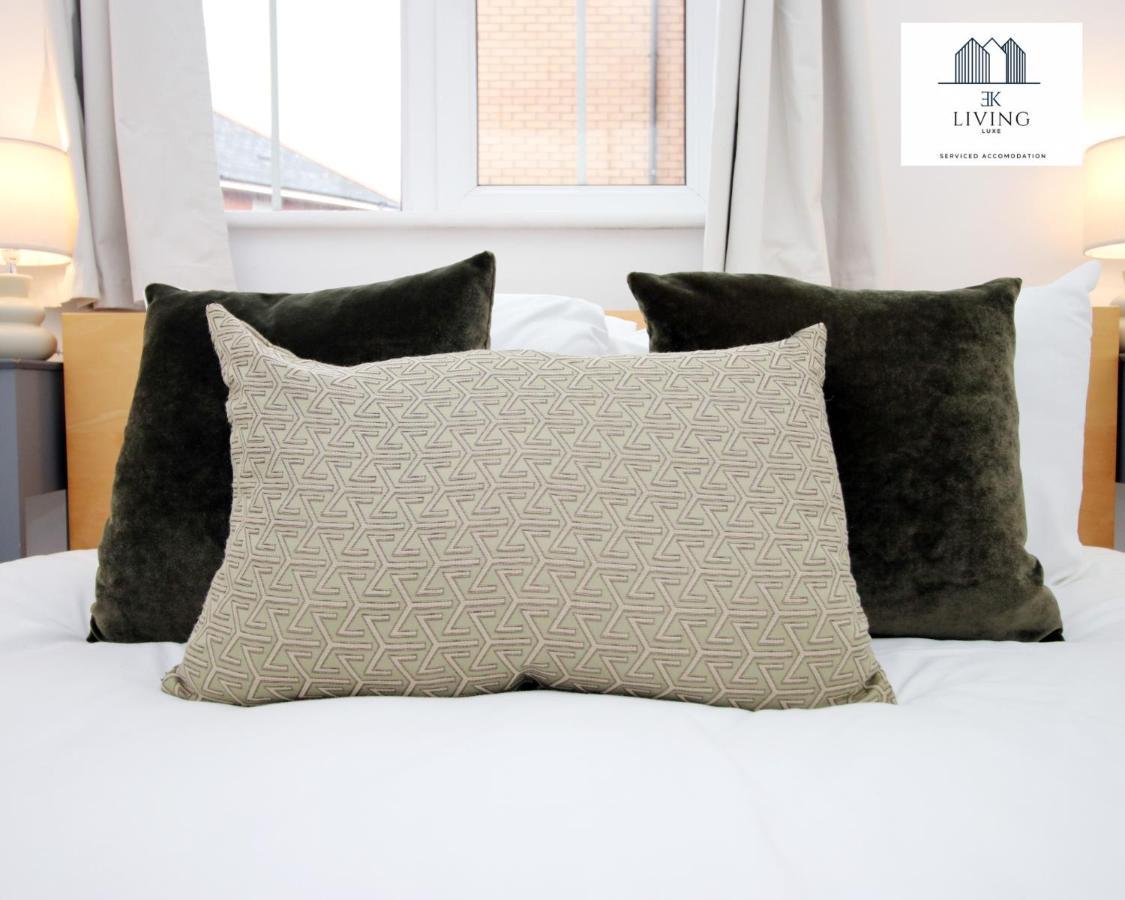 Spacious 3 Bedroom Duplex Apartment On Cardiff Bay - Free Parking & Wifi By Ekliving Luxe Short Lets & Serviced Accommodation Eksteriør billede