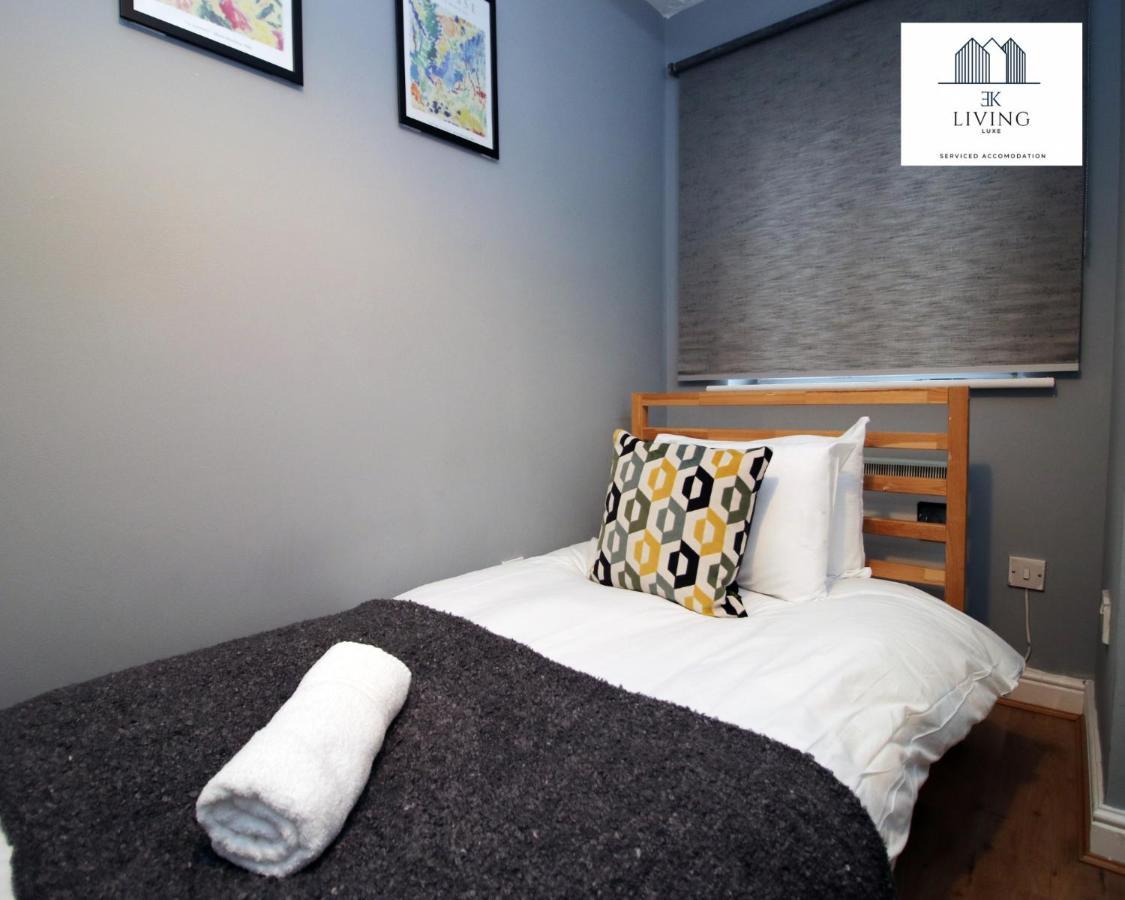 Spacious 3 Bedroom Duplex Apartment On Cardiff Bay - Free Parking & Wifi By Ekliving Luxe Short Lets & Serviced Accommodation Eksteriør billede